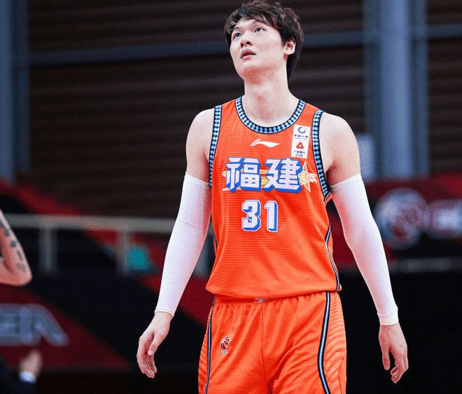 APP下载-CBA常规赛赛程吃紧；纽约尼克斯赛后完成体检；管理层满意；心理建设被强调的简单介绍-APP下载